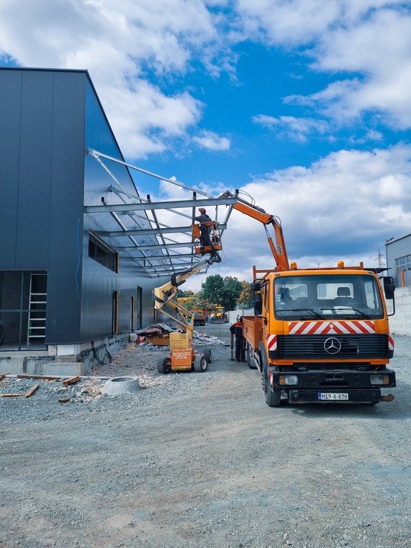 Industrijska čelična nadstrešnica